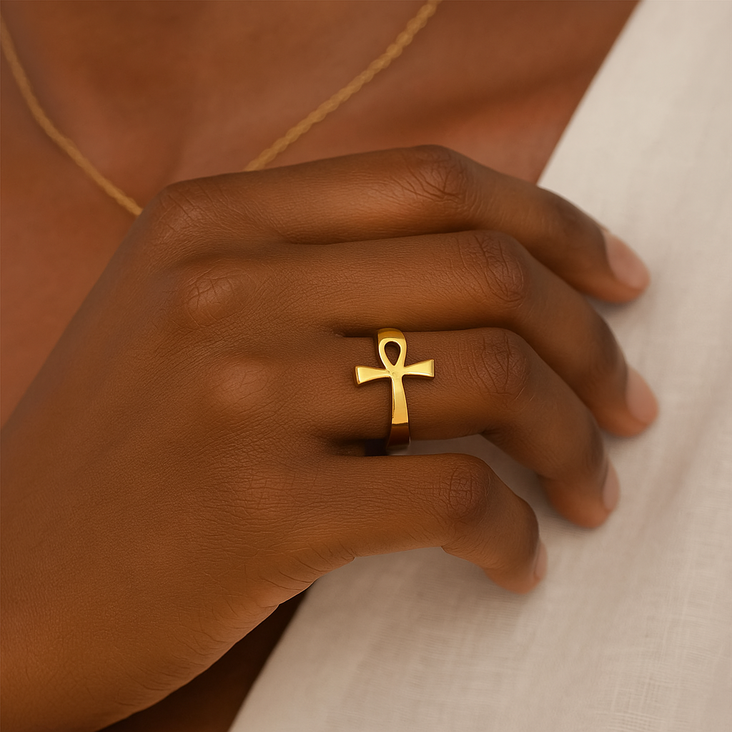 Bague Ankh Égyptienne Dorée – Élégance