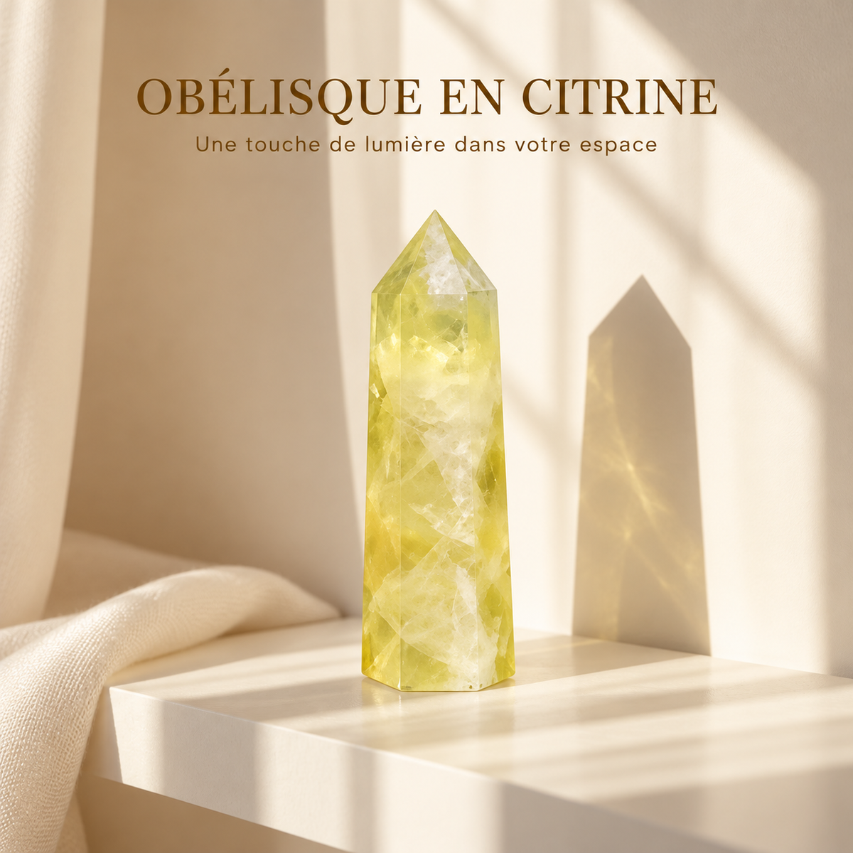 Obélisque en Citrine dans la lumière du matin